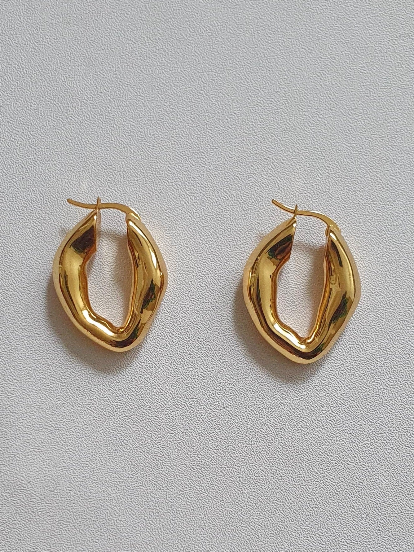 Rìvenna Earrings