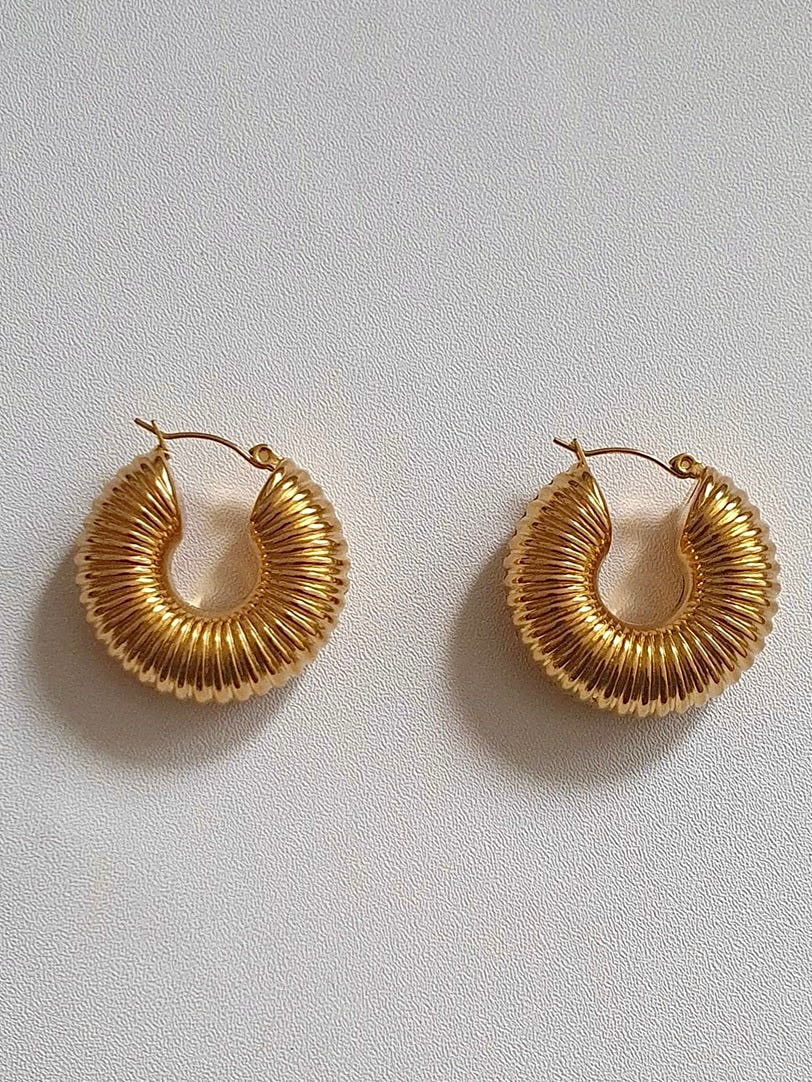 Kìana Hoop Earrings