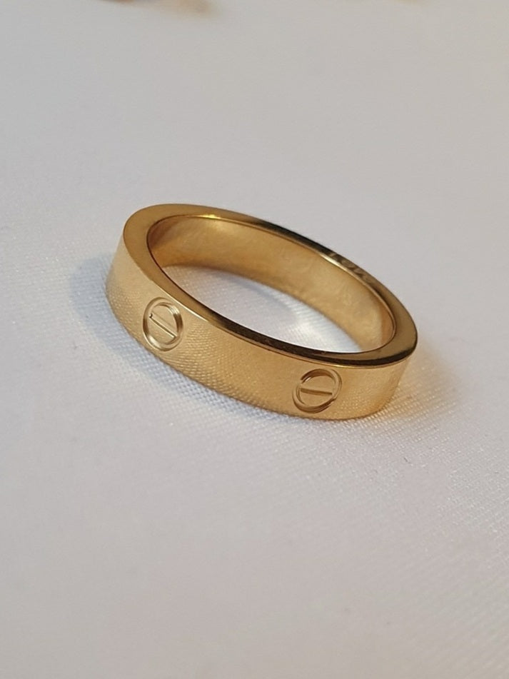 Love Me Ring