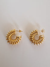 Load image into Gallery viewer, Arella Hoop Earrings
